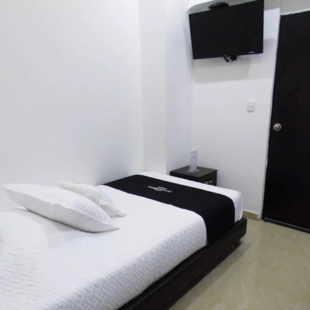 Hotel Colonial Internacional Bogota Luaran gambar